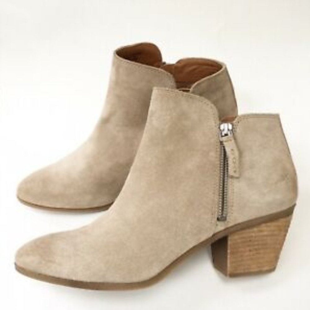 NIB Frye Judith Zip Bootie